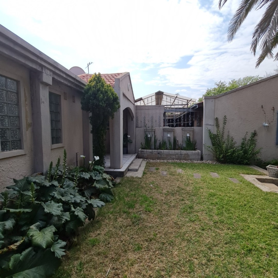 6 Bedroom Property for Sale in Sasolburg Free State